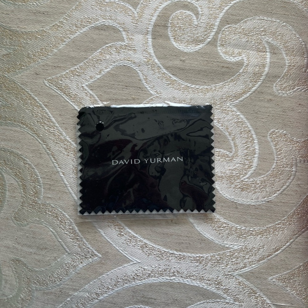 New!! David Yurman black cloth!